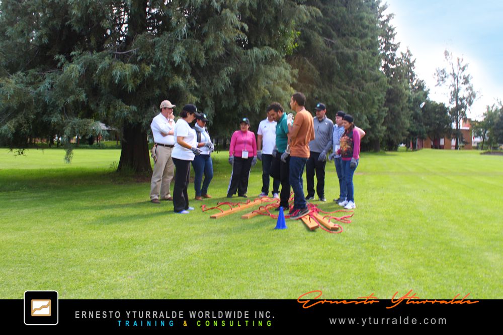 Puertas Afuera | Actividad lúdica para reforzar la comunicación y la confianza entre colaboradores