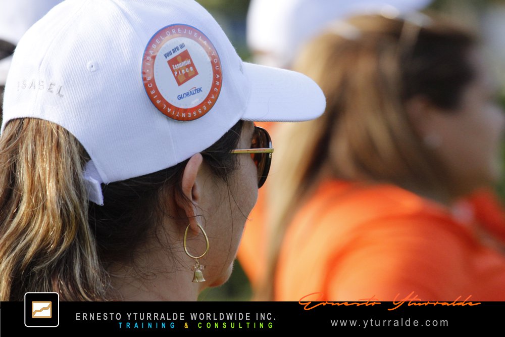 Puertas Afuera | Team Building Outdoor LATAM, El Caribe y USA Talleres de Cuerdas Bajas | Team Building Empresarial para el desarrollo de equipos de trabajo